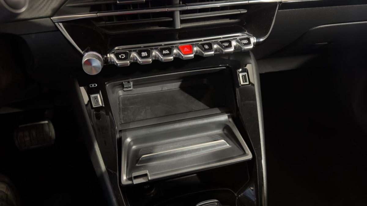 peugeot-2008-2022-gasolina-1199cc
