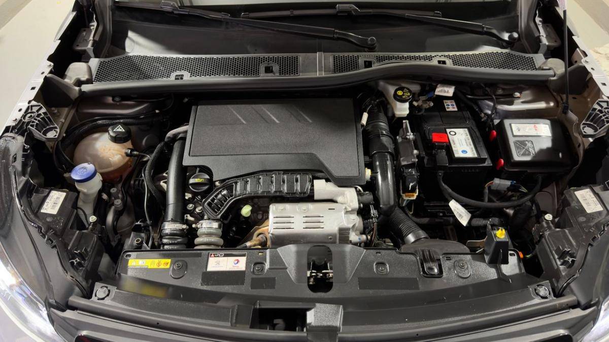 peugeot-2008-2022-gasolina-1199cc
