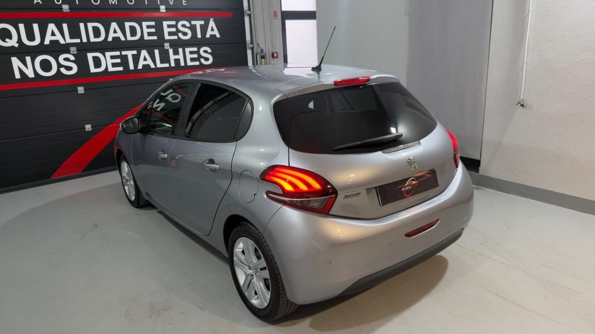 peugeot-208-2019-gasolina-1199cc