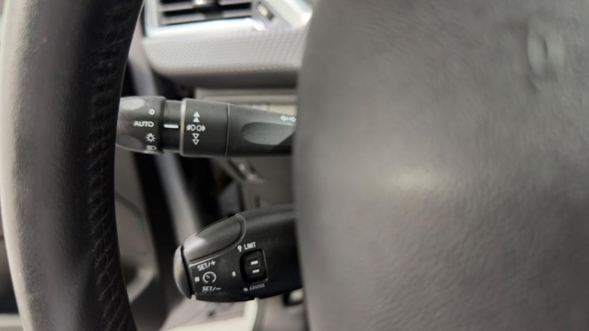 peugeot-208-2019-gasolina-1199cc