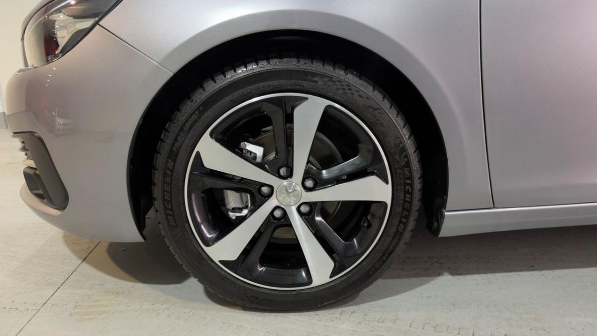 peugeot-308-2018-gasolina-1199cc