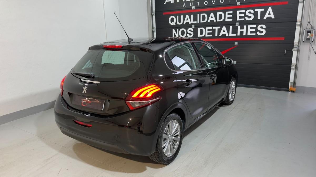 peugeot-208-2018-gasolina-1199cc
