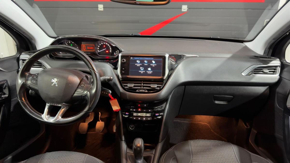 peugeot-208-2018-gasolina-1199cc