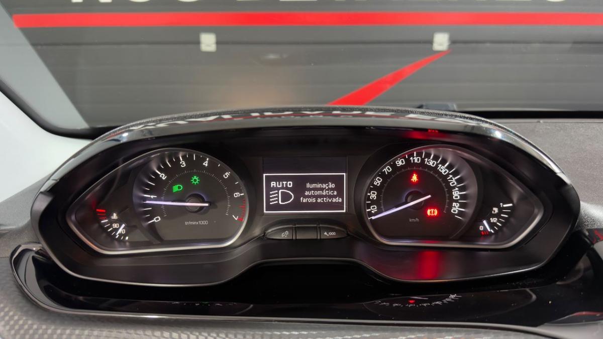 peugeot-208-2018-gasolina-1199cc