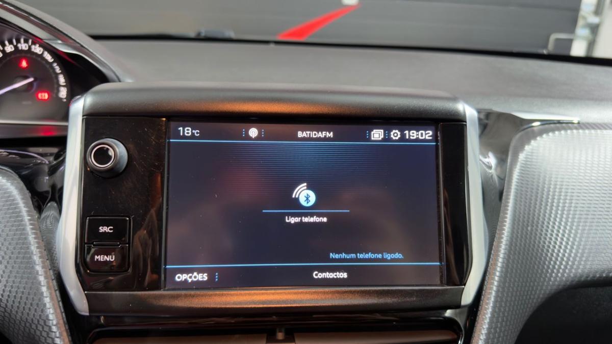 peugeot-208-2018-gasolina-1199cc