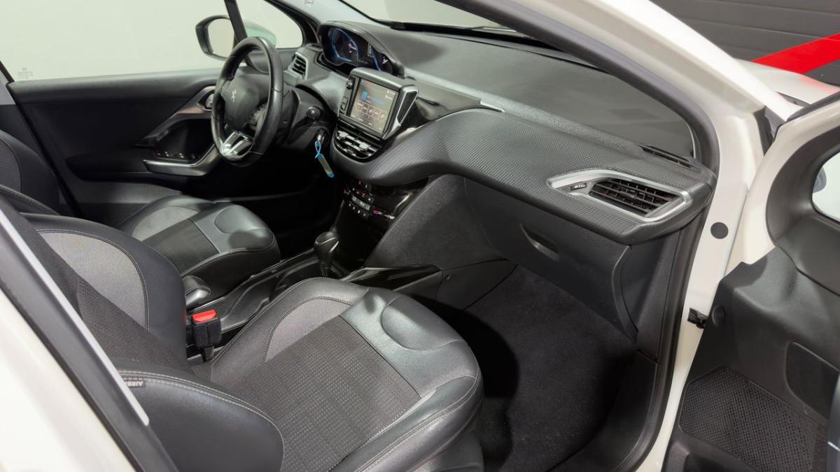 peugeot-2008-2018-gasolina-1199cc