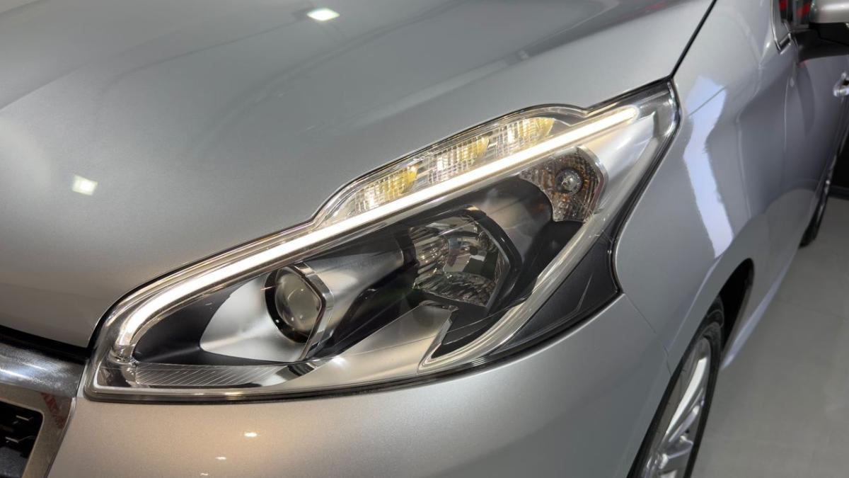 peugeot-208-2018-gasolina-1199cc