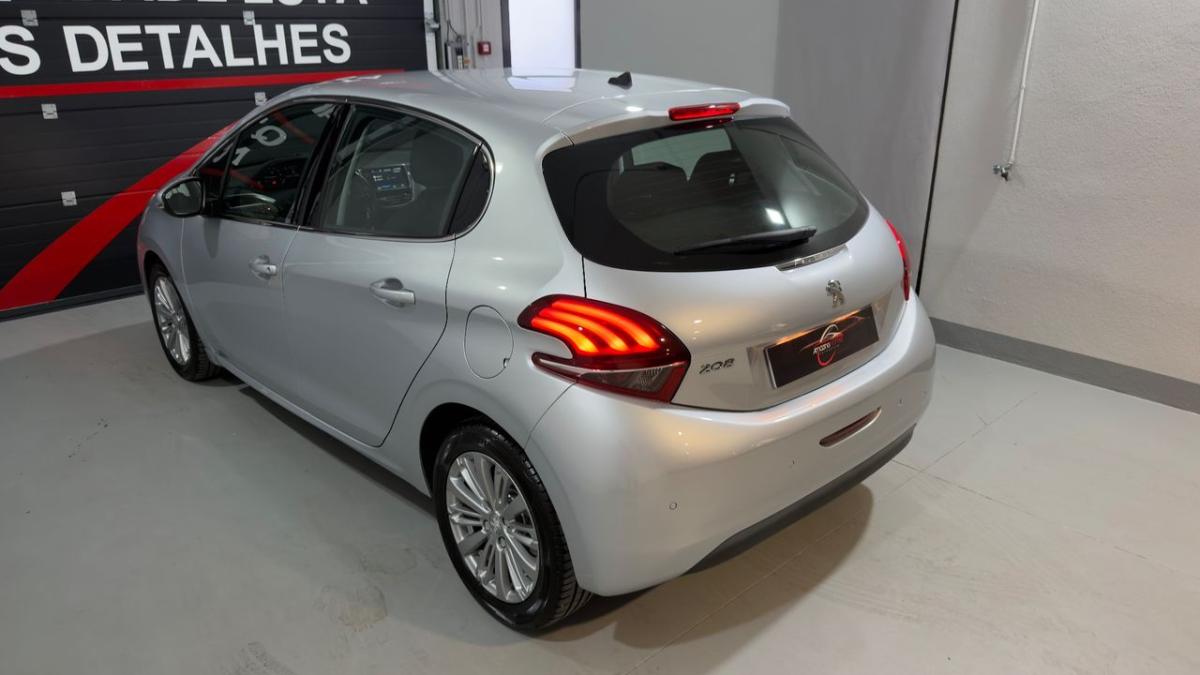 peugeot-208-2018-gasolina-1199cc