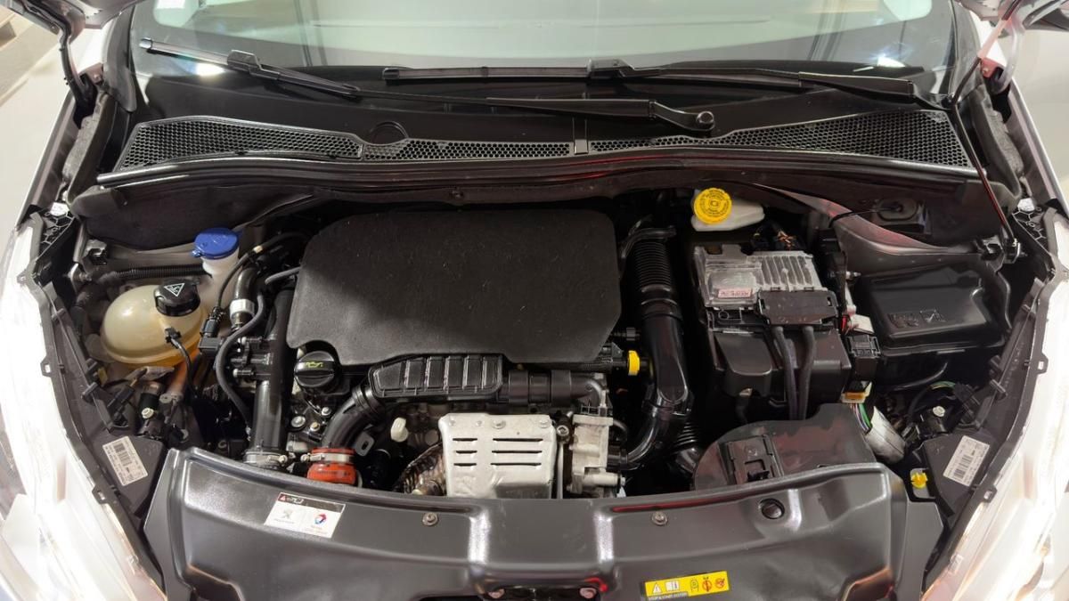 peugeot-208-2018-gasolina-1199cc