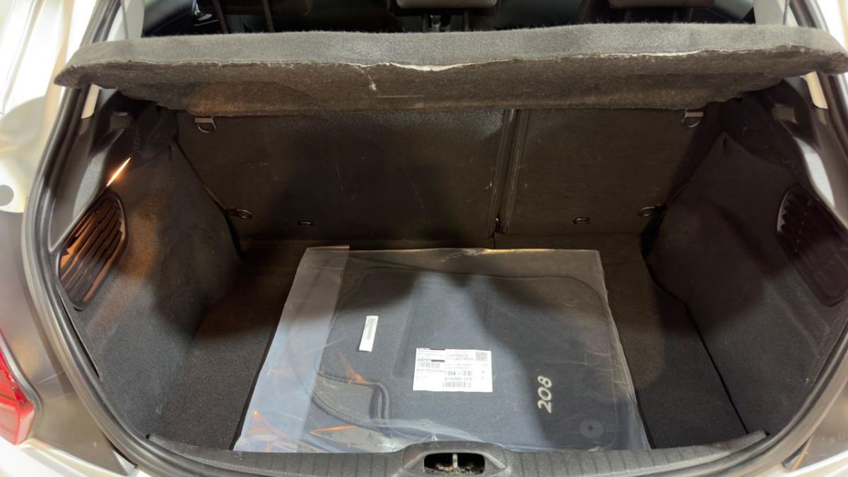 peugeot-208-2018-gasolina-1199cc