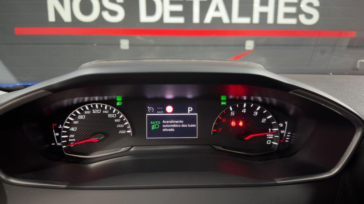 peugeot-2008-2021-gasolina-1199cc