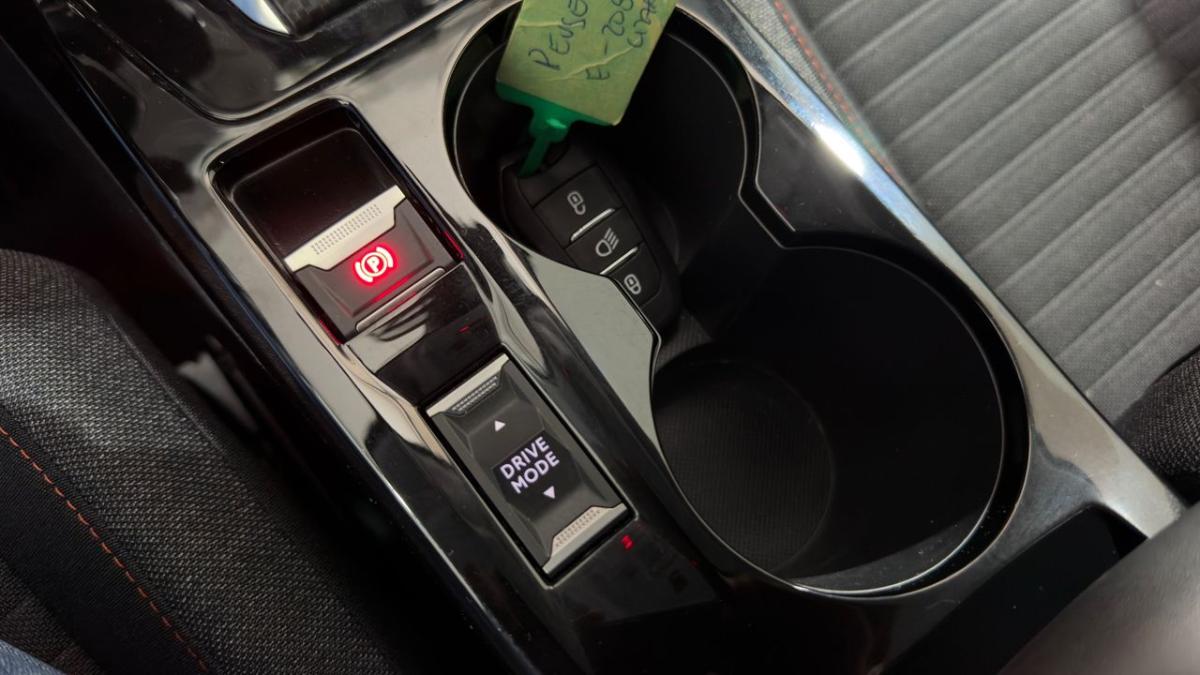peugeot-208-2023-eletrico-0cc
