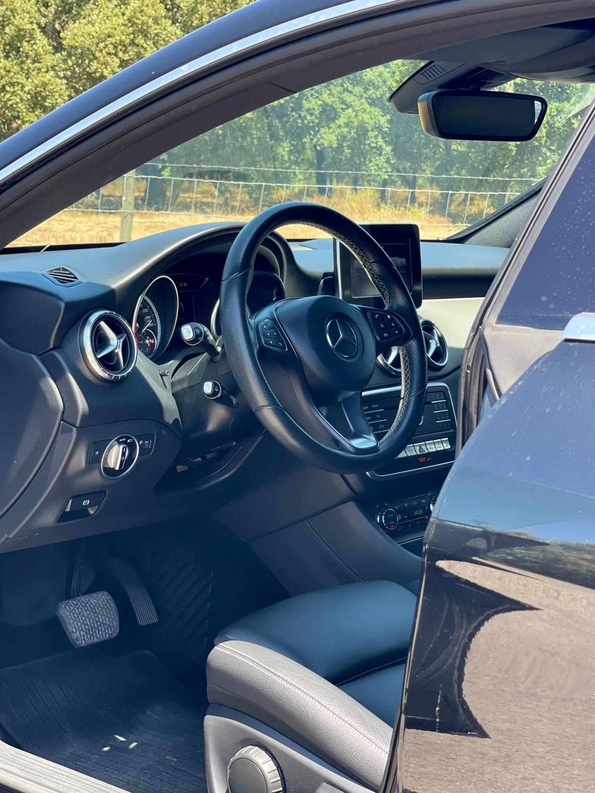 mercedes-benz-cla-220-d-2016-diesel-2143cc