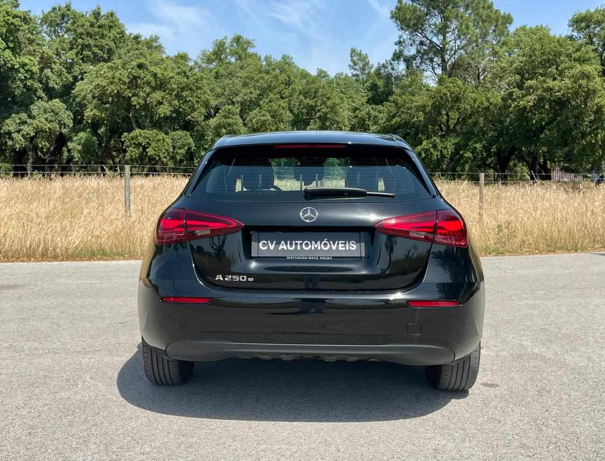 mercedes-benz-classe-a-a-250-e-2023-gasolina-1332cc