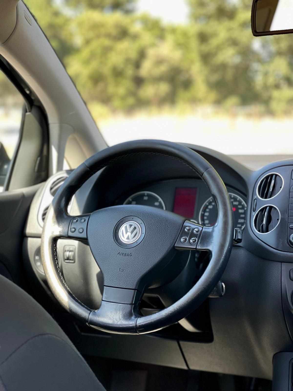 volkswagen-golf-2-0-tdi-2007-diesel-1968cc