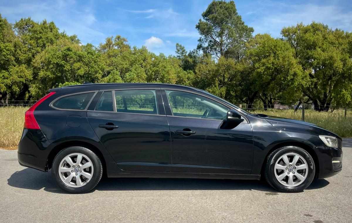 volvo-v60-d2-2013-diesel-1560cc