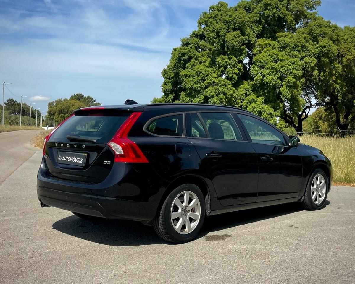 volvo-v60-d2-2013-diesel-1560cc