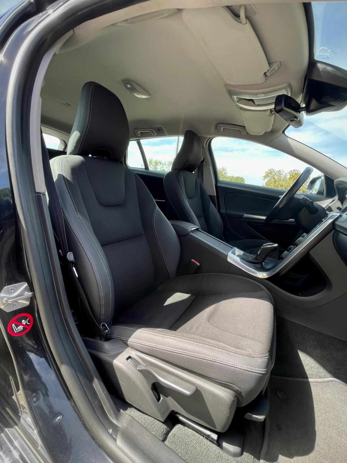 volvo-v60-d2-2013-diesel-1560cc