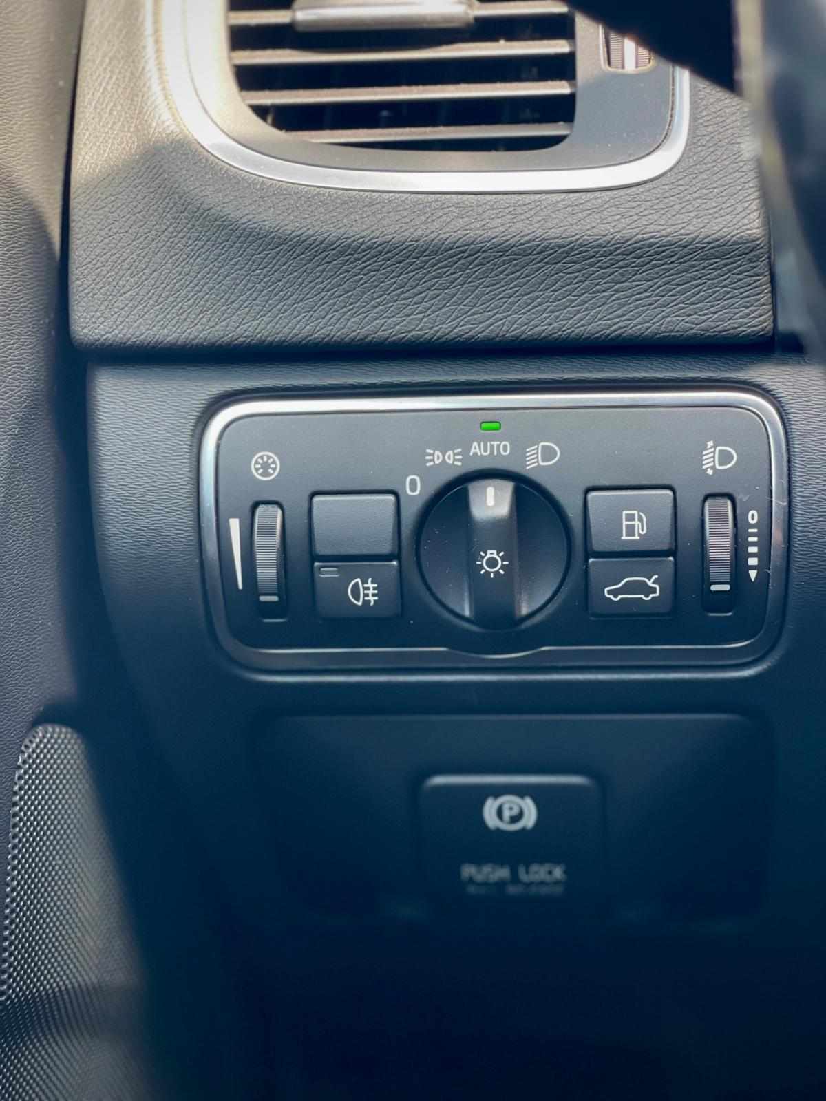 volvo-v60-d2-2013-diesel-1560cc