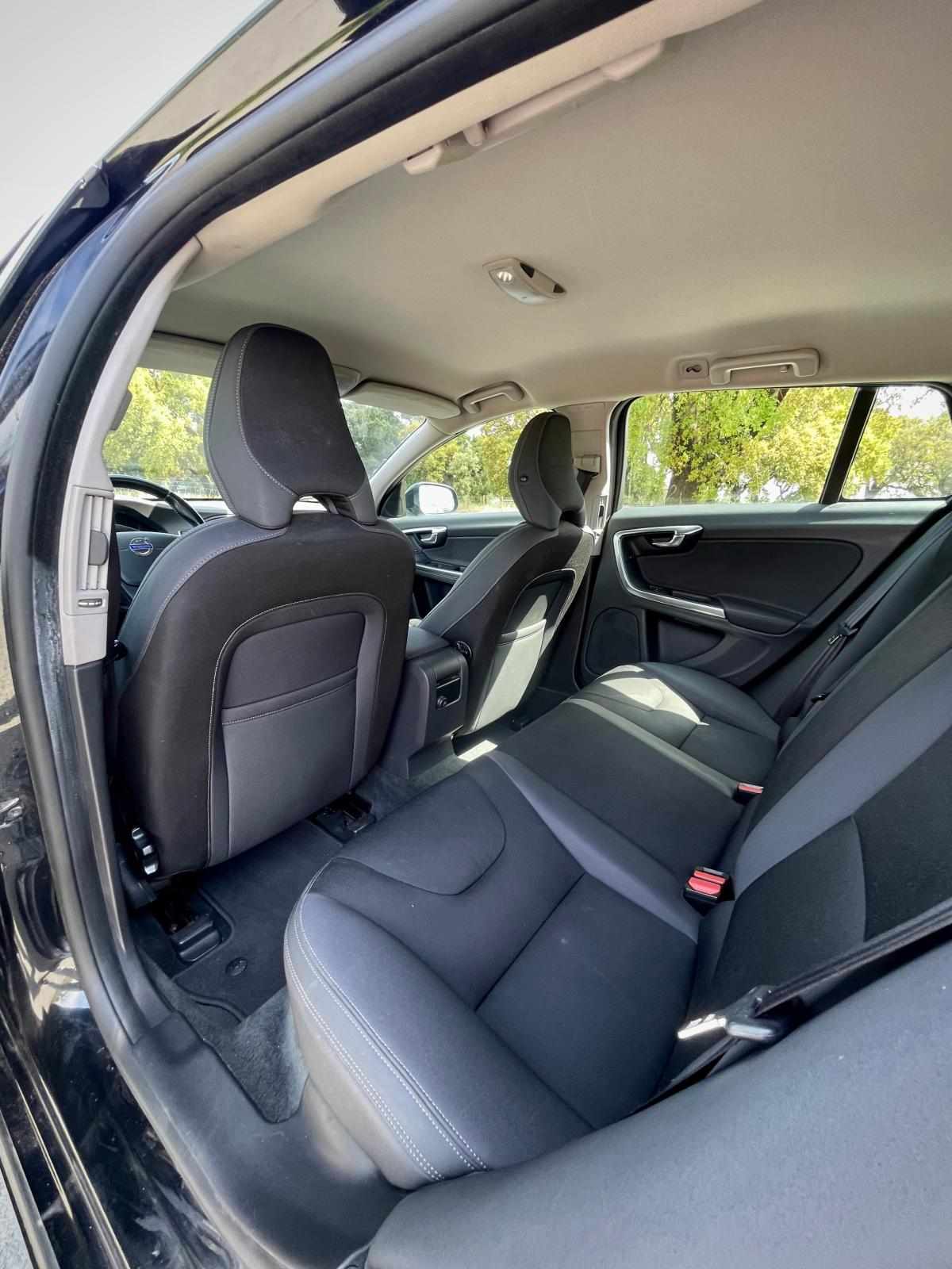 volvo-v60-d2-2013-diesel-1560cc