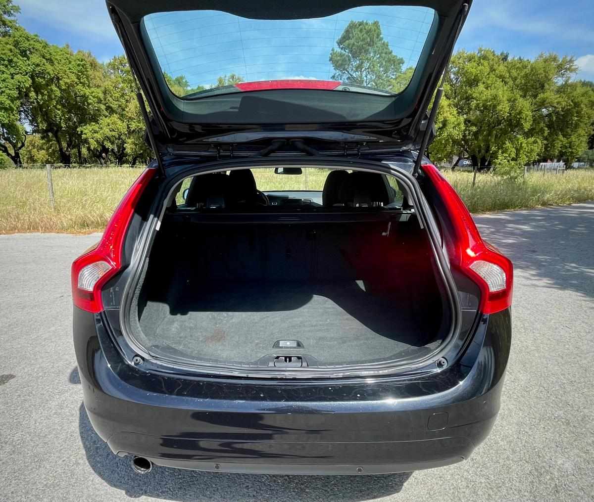 volvo-v60-d2-2013-diesel-1560cc