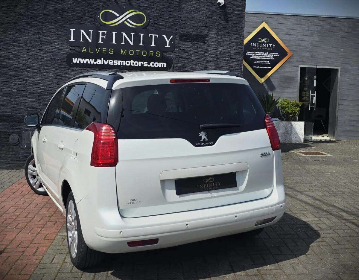peugeot-5008-2014-diesel-1997cc