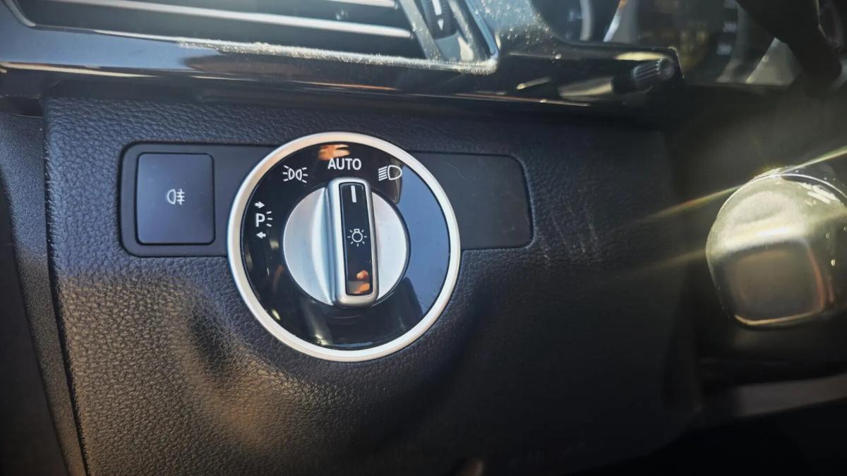 mercedes-benz-classe-e-e-220-bluetec-2012-diesel-2143cc