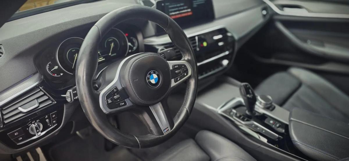 bmw-serie-5-530e-iperformance-sedan-2018-hibrido-a-gasolina-1998cc