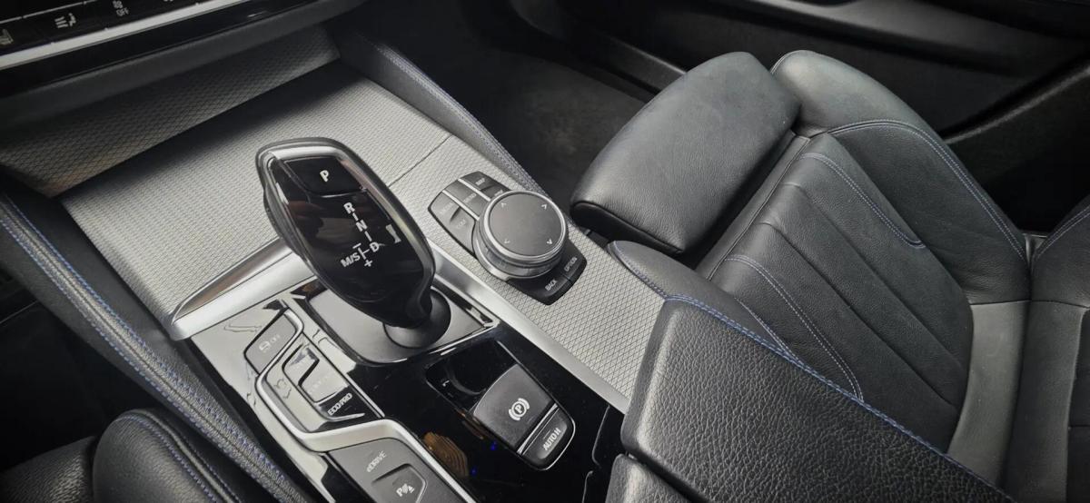 bmw-serie-5-530e-iperformance-sedan-2018-hibrido-a-gasolina-1998cc