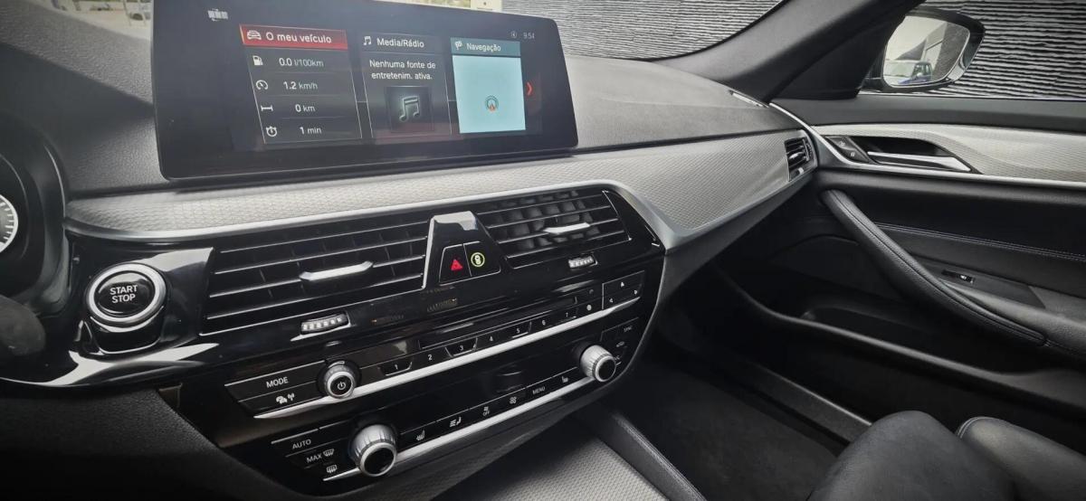 bmw-serie-5-530e-iperformance-sedan-2018-hibrido-a-gasolina-1998cc