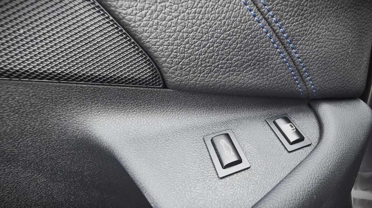 bmw-serie-5-530e-iperformance-sedan-2018-hibrido-a-gasolina-1998cc