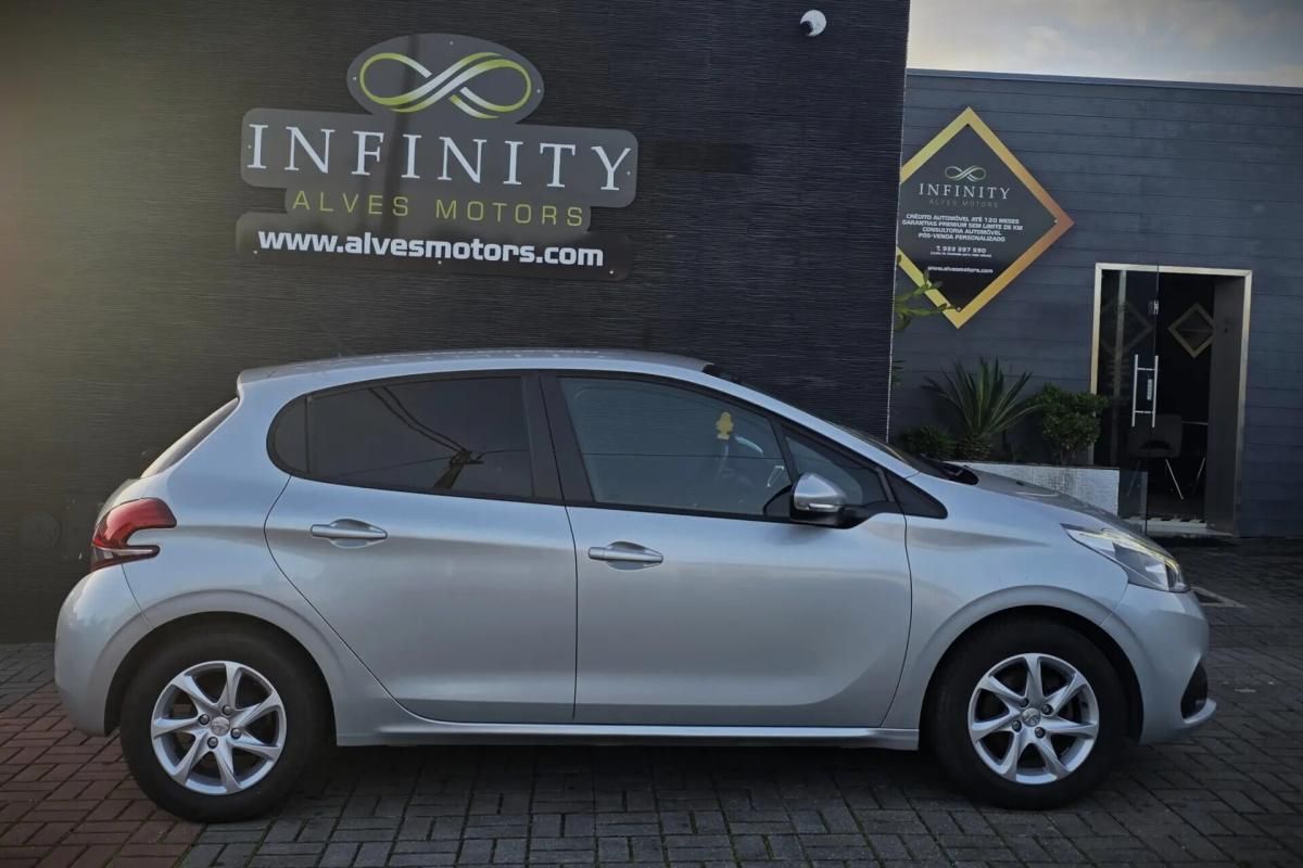peugeot-208-2016-gasolina-1199cc