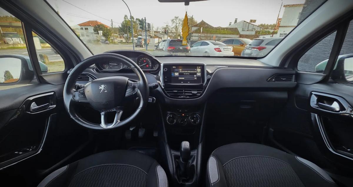 peugeot-208-2016-gasolina-1199cc