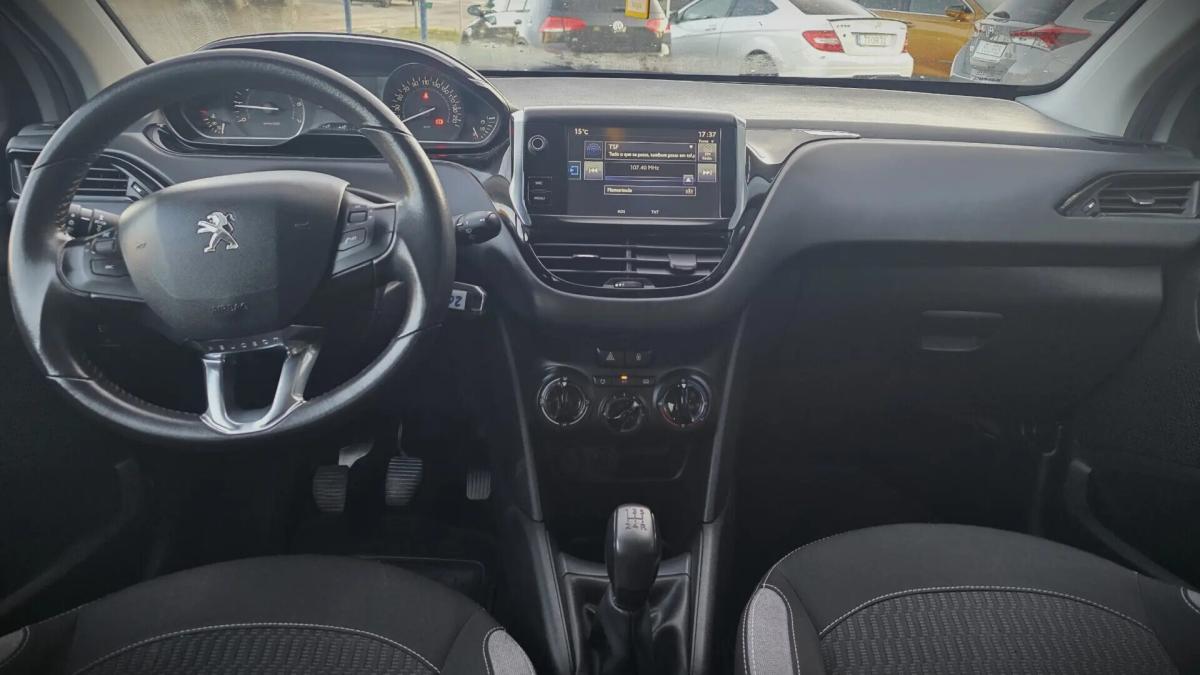 peugeot-208-2016-gasolina-1199cc