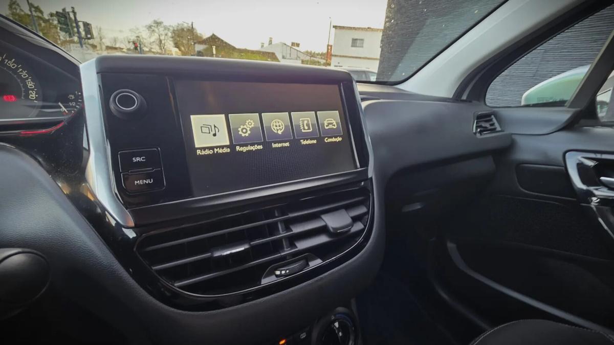 peugeot-208-2016-gasolina-1199cc