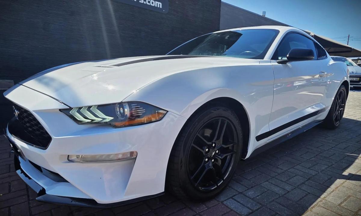 ford-mustang-2020-gasolina-2261cc