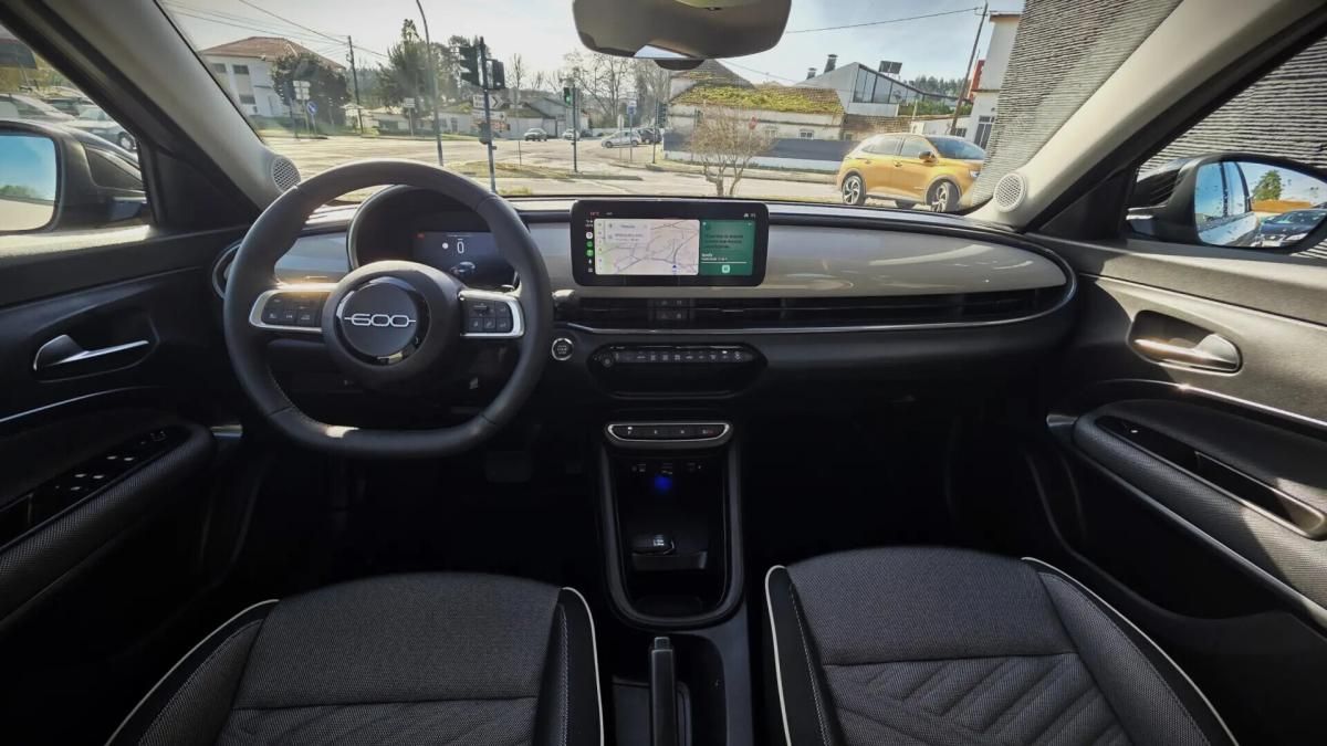 fiat-600-2024-gasolina-1199cc