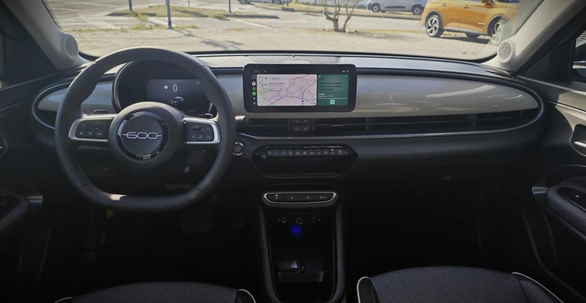 fiat-600-2024-gasolina-1199cc