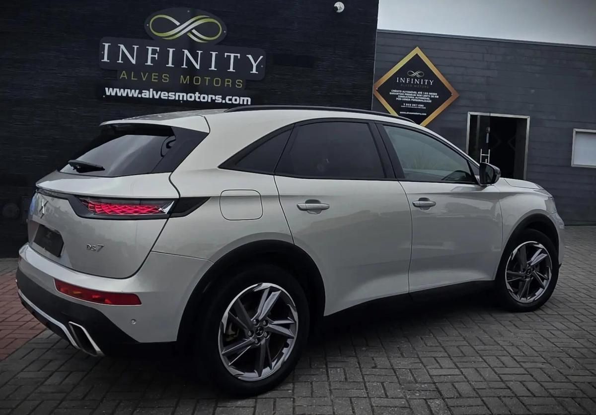 ds-ds-7-crossback-2023-hibrido-a-gasolina-1598cc
