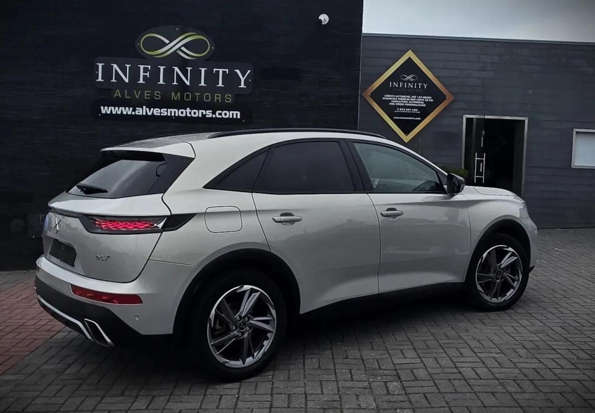 ds-ds-7-crossback-2023-hibrido-a-gasolina-1598cc
