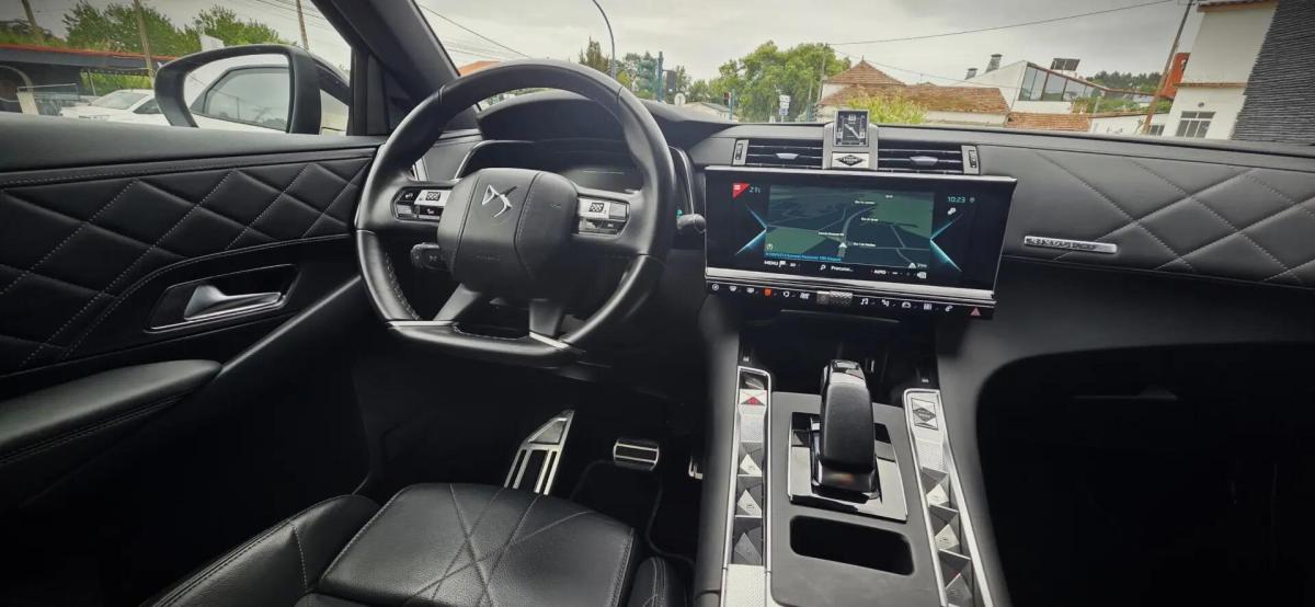 ds-ds-7-crossback-2023-hibrido-a-gasolina-1598cc