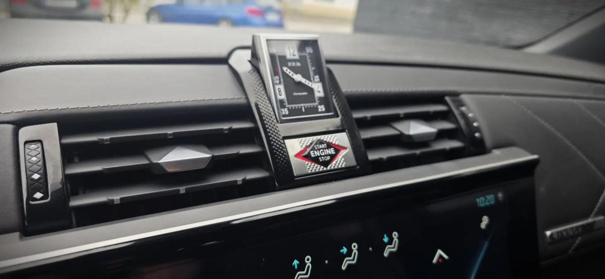 ds-ds-7-crossback-2023-hibrido-a-gasolina-1598cc