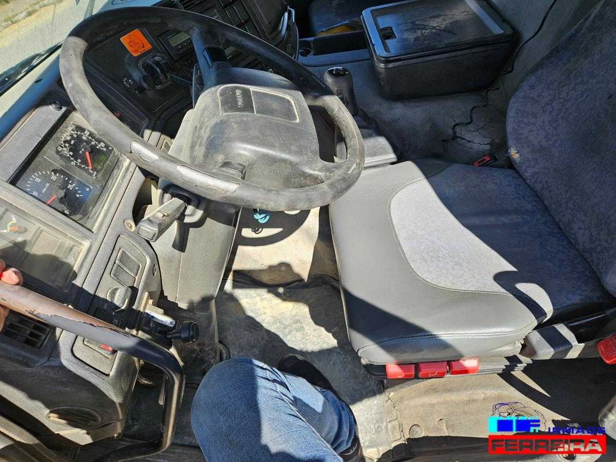 volvo-fm12-2001-diesel-12100cc