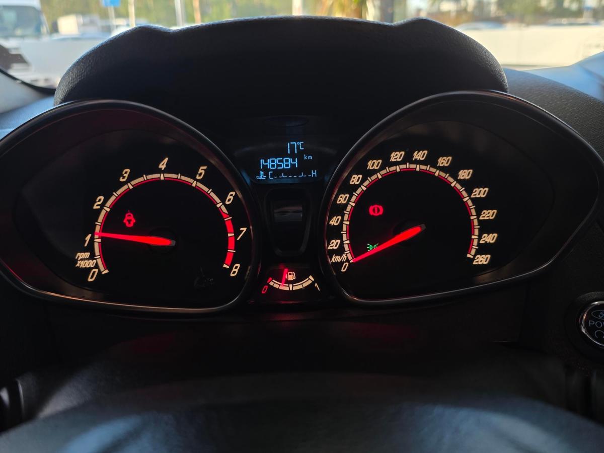 ford-fiesta-2014-gasolina-1596cc