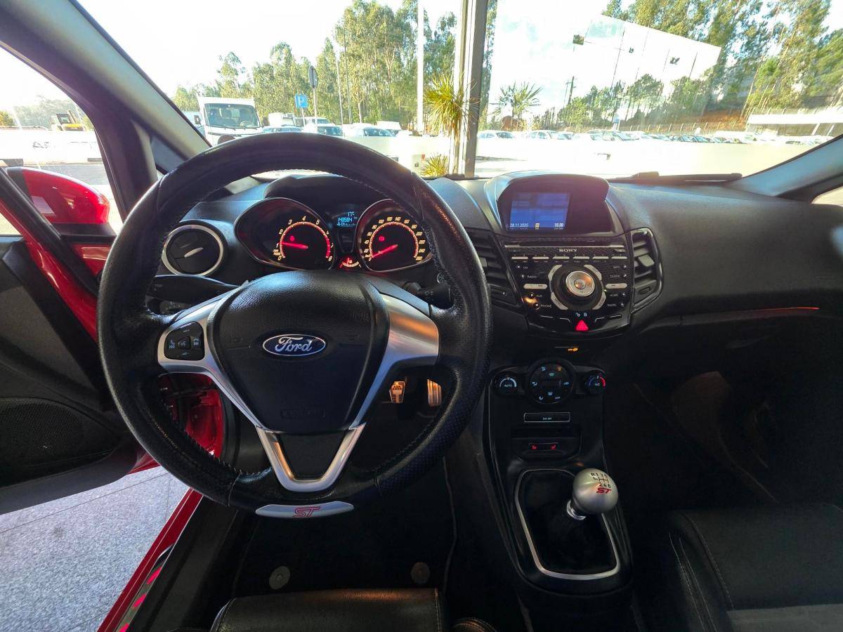 ford-fiesta-2014-gasolina-1596cc