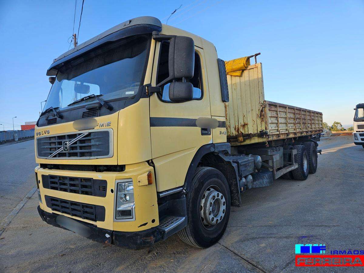 volvo-fm12-2002-diesel-12100cc