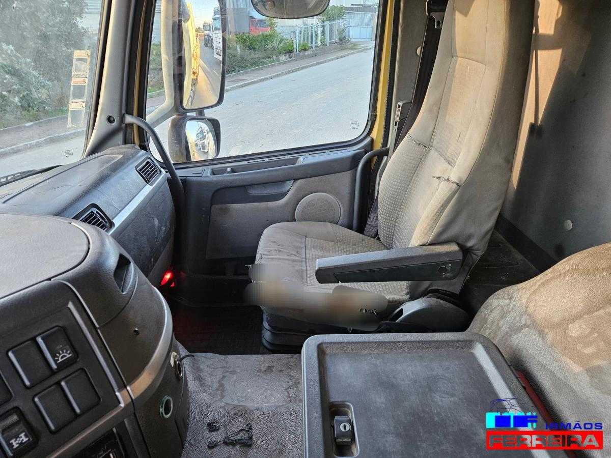 volvo-fm12-2002-diesel-12100cc