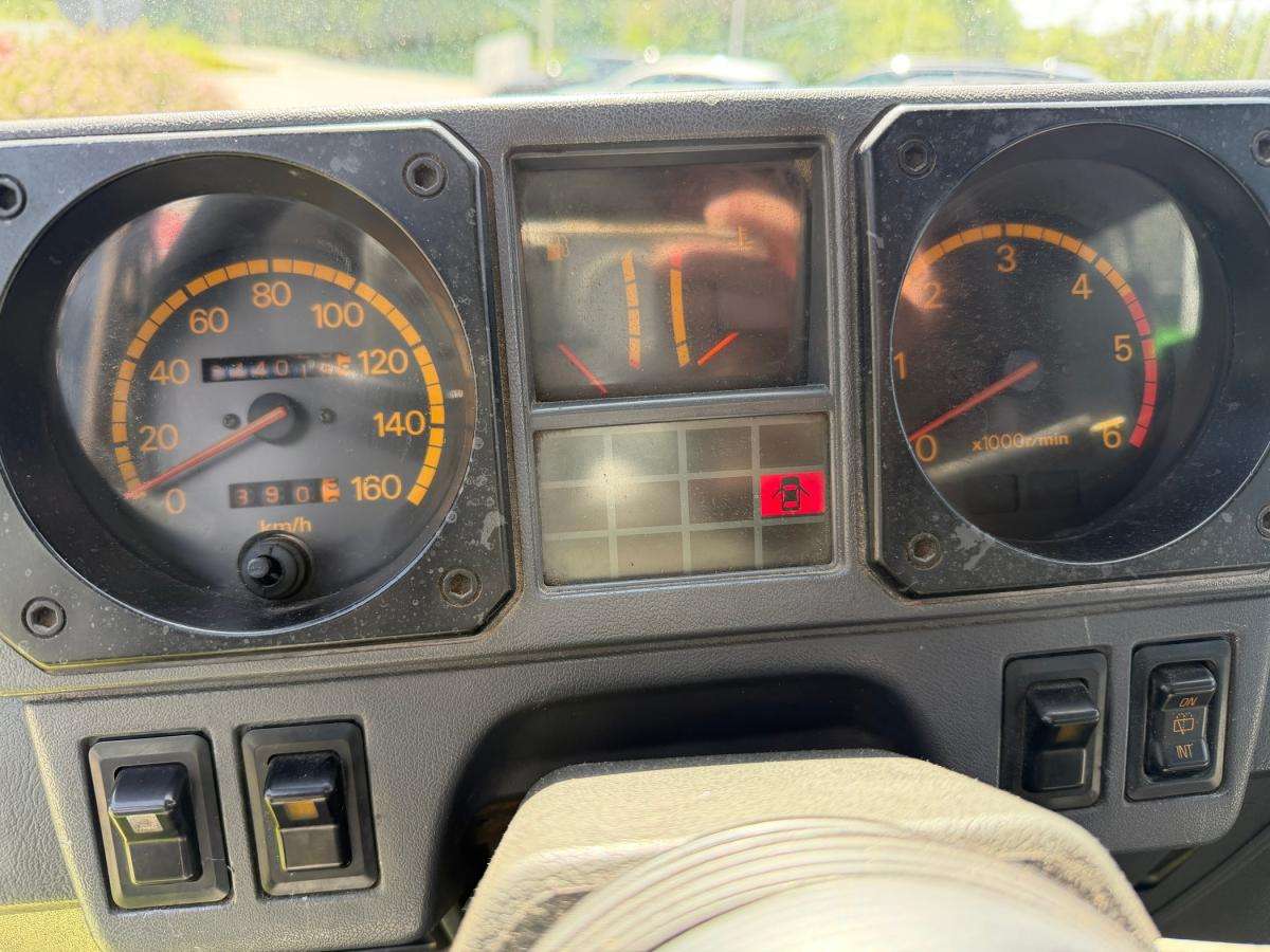 mitsubishi-pajero-1988-diesel-2477cc