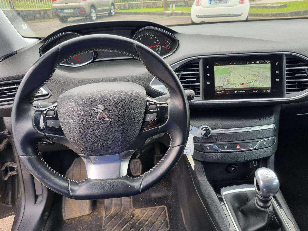 peugeot-308-sw-2019-gasolina-1199cc