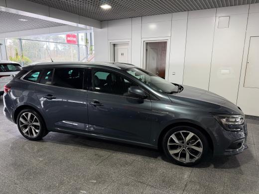 renault-megane-sport-tourer-2017-diesel-1461cc